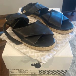Diane vonFurstenberg black sandal